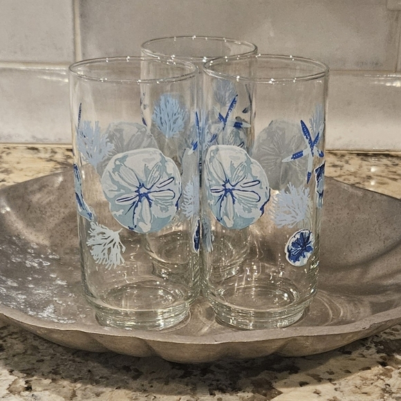 Coastal Blue Shell Glass Set - Picture 2 of 3